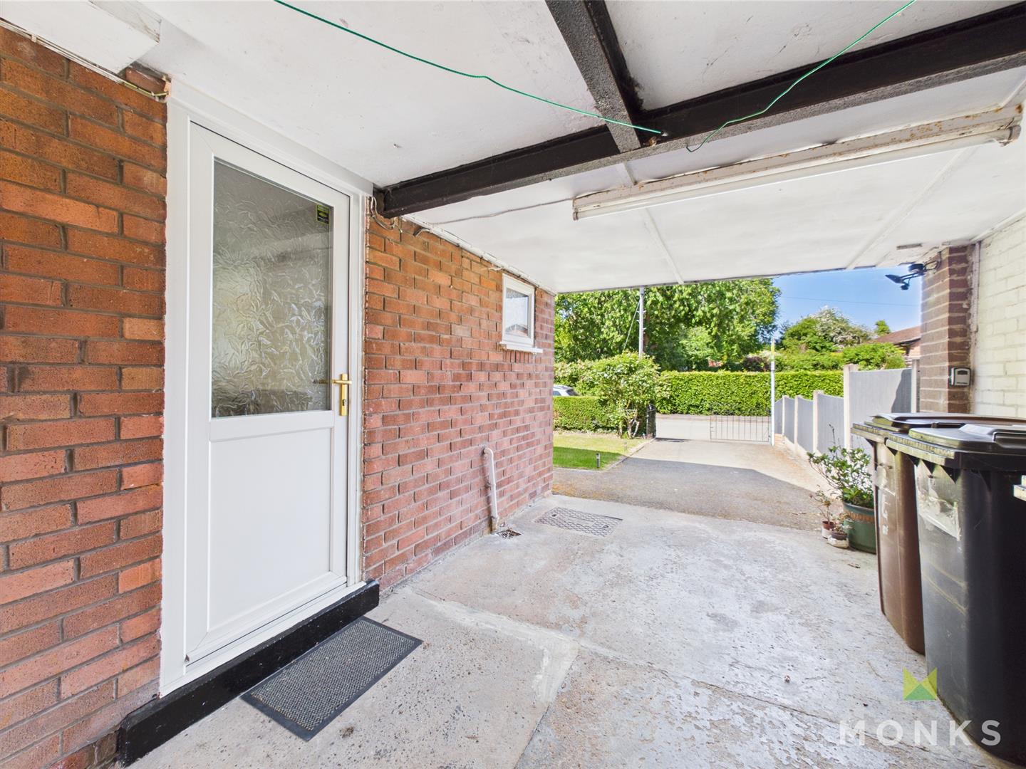 15 The Willows, Oswestry, SY11 4JX For Sale